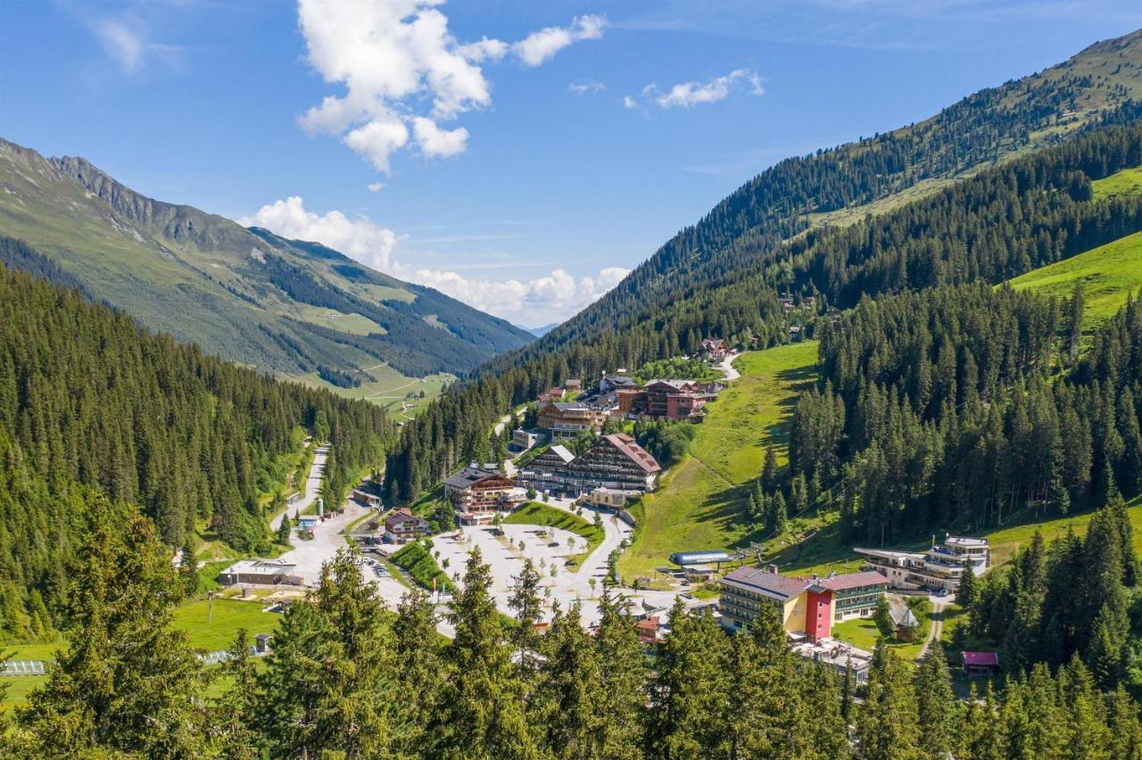 Lodge Schönfeld Schlitters Exteriör bild